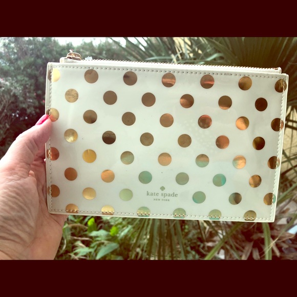 kate spade Handbags - New Kate Spade polka dot pencil case 🔆♠️⭐️♠️